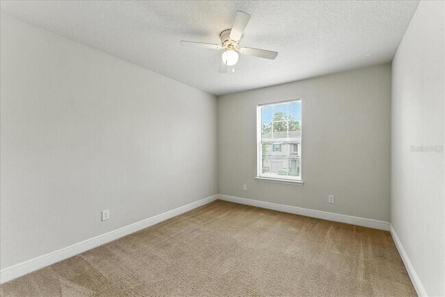 Building Photo - 7628 Aloma Pines Ct
