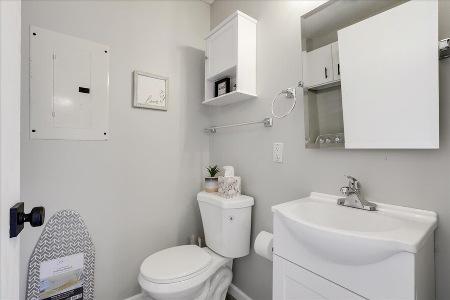 2nd Bathroom - Off Kitchen - Half Bath with Laundry - 1001 N Coler Ave