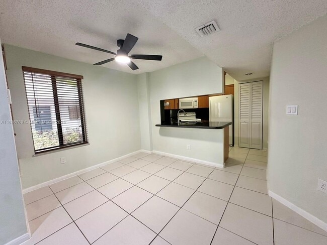 Building Photo - 8305 SW 152nd Ave