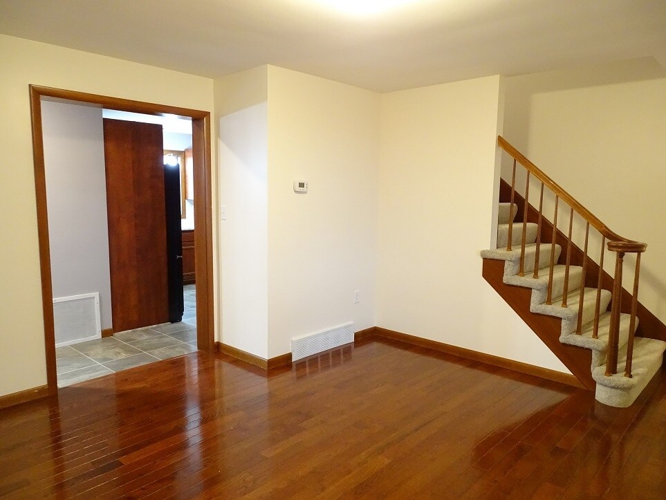 Building Photo - 2228 Junction Rd