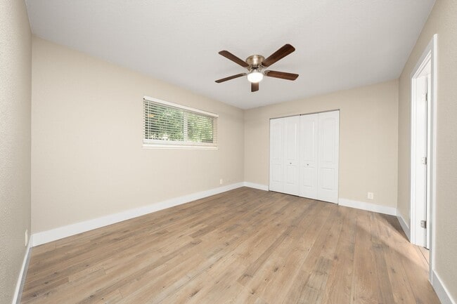 Building Photo - 123 Lido Cir