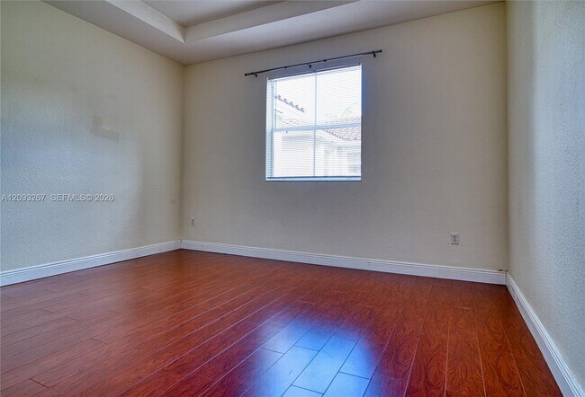 Building Photo - 4928 SW 140th Terrace