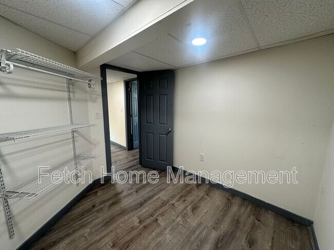 Building Photo - 10699 Jonestown Rd