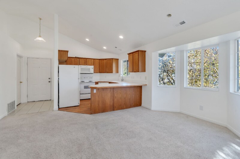 Building Photo - 1319 S 1180 W