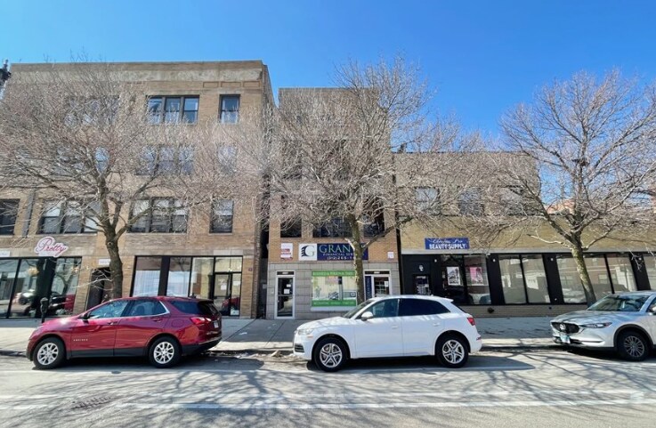 Building Photo - 2000 S Wabash Ave