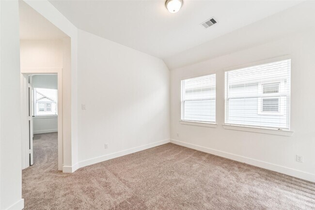 Building Photo - 1531 Crystal Stream Dr