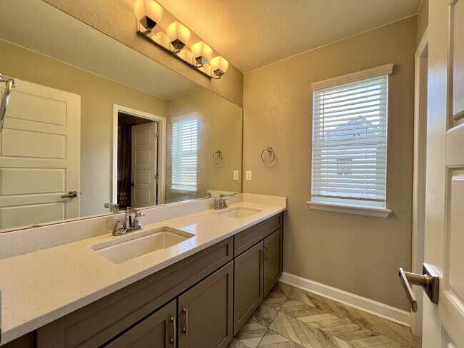Building Photo - 4541 Prairie River Ct