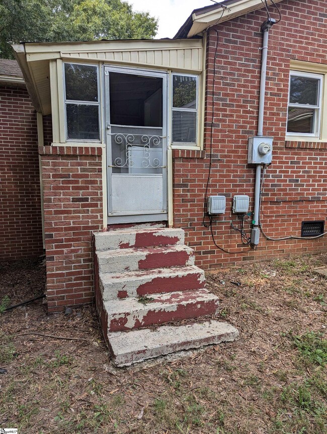 Building Photo - 507 Carver St