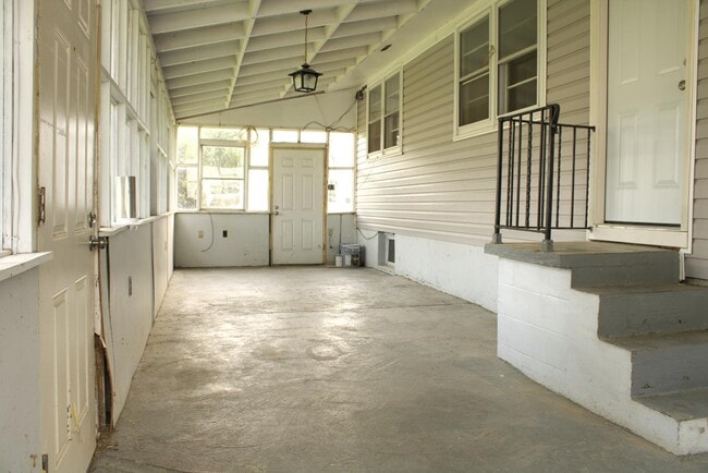 Building Photo - 5340 Water St