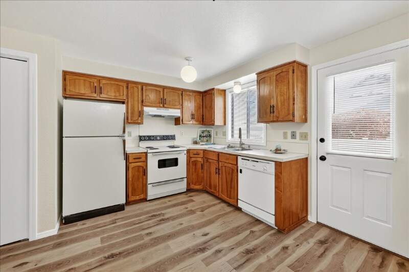 Building Photo - 2926 S Abbs Ln