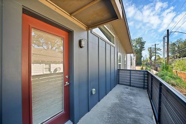 Building Photo - 5841 Oram St