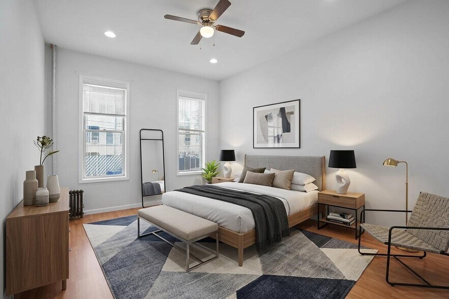 Building Photo - 51 Macdougal St
