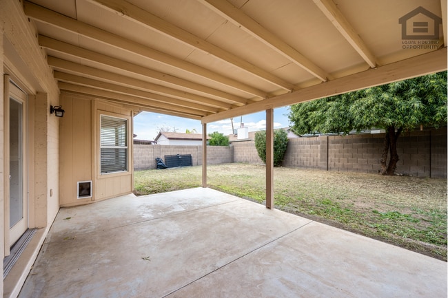 Building Photo - 3Bed/2Bath House at Thunderbird/59th Ave! Ready for Immediate Move-In! – RV GATE!
