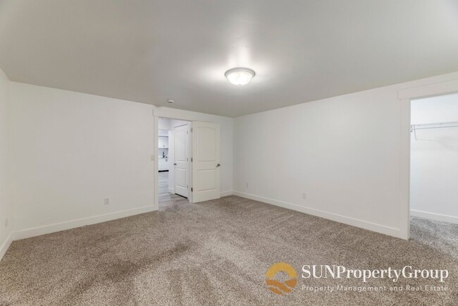 Building Photo - Beautiful Basement  Apartment In Riverton!
