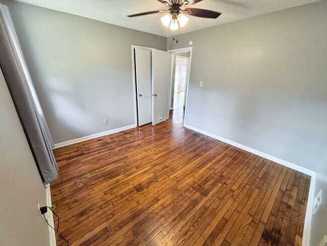 Building Photo - Spacious 3 BR/2 BA in Powder Springs!
