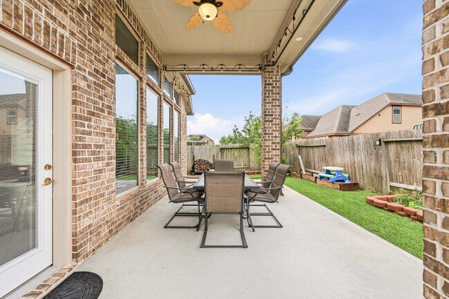 Building Photo - 8111 Sweet Gardens Ct