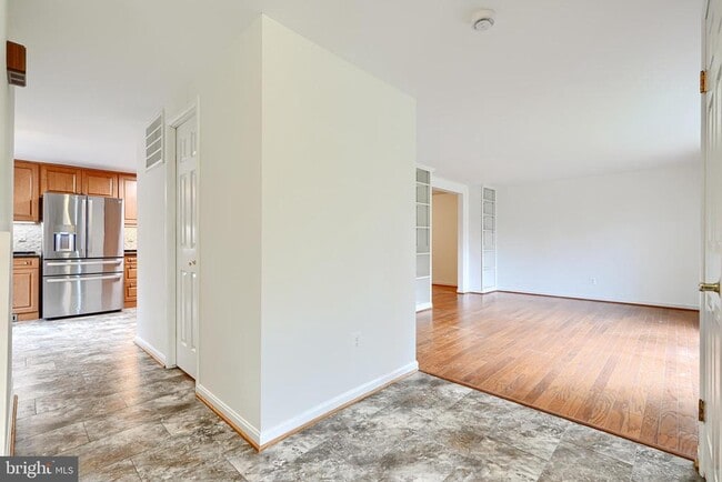 Building Photo - 1505 Westminster Ct