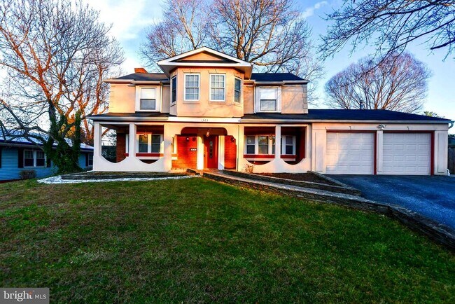 Building Photo - 1303 Port Echo Ln