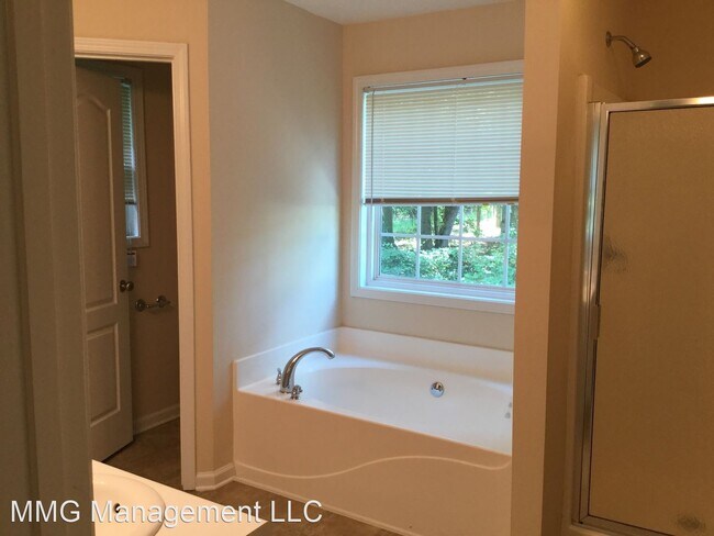 Building Photo - 4 br, 3 bath House - 339 Jefferson Walk Ci...