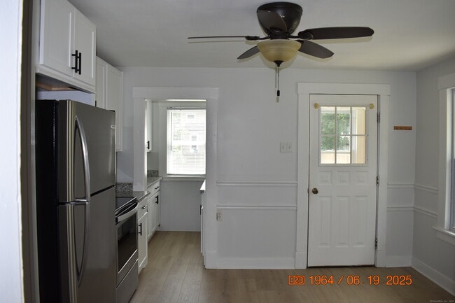 Building Photo - 39 Highland Ave