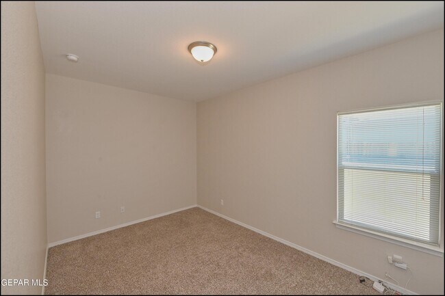 Building Photo - 373 Aidan Gordon Cir