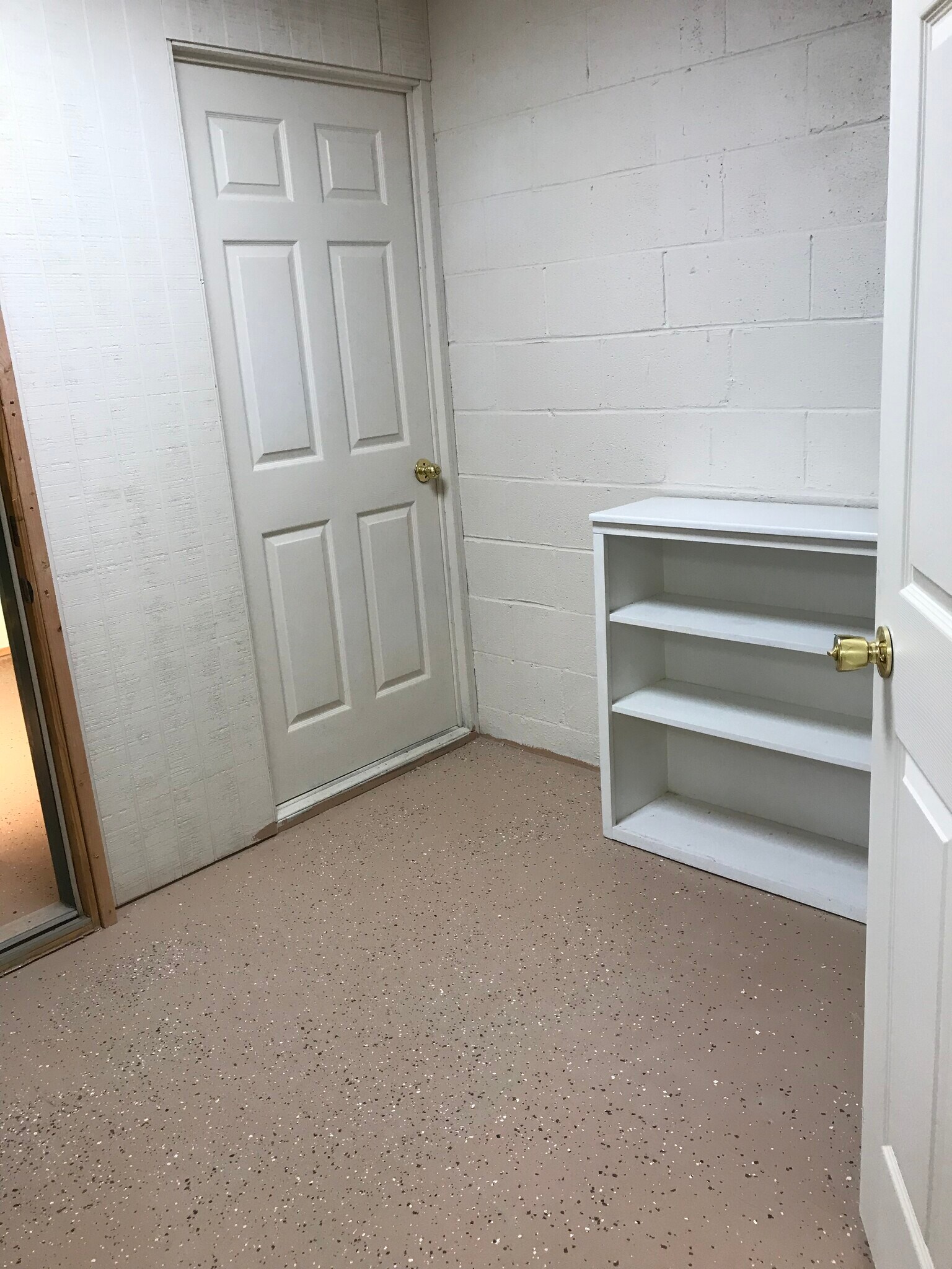 Ground Floor Storage Area - 172 Cross Park Dr