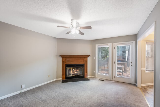 Building Photo - 2039 Trexler Ct