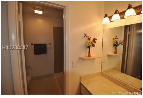 Building Photo - 4644 NW 30th St