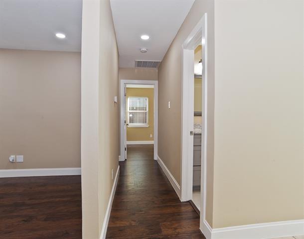 Building Photo - 8911 Angleton Pl