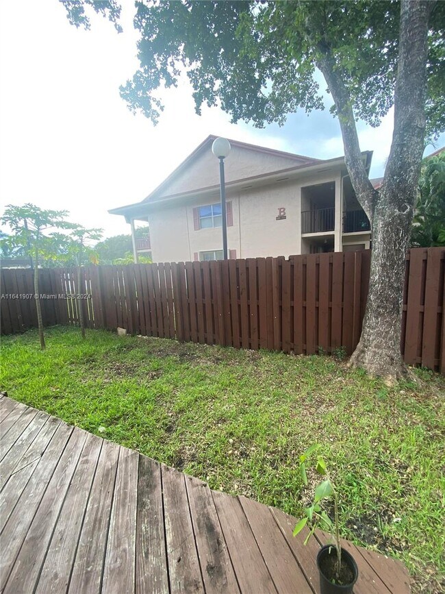 Building Photo - 11207 SW 88th St