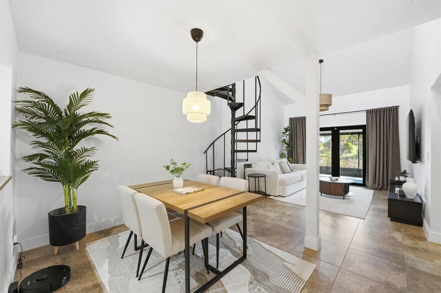 Building Photo - 2075 SW 82nd Ave