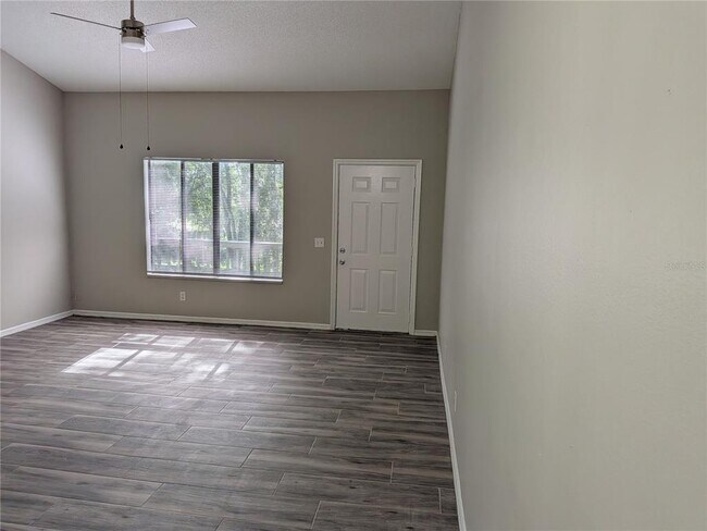 Building Photo - 1020 Howell Ave