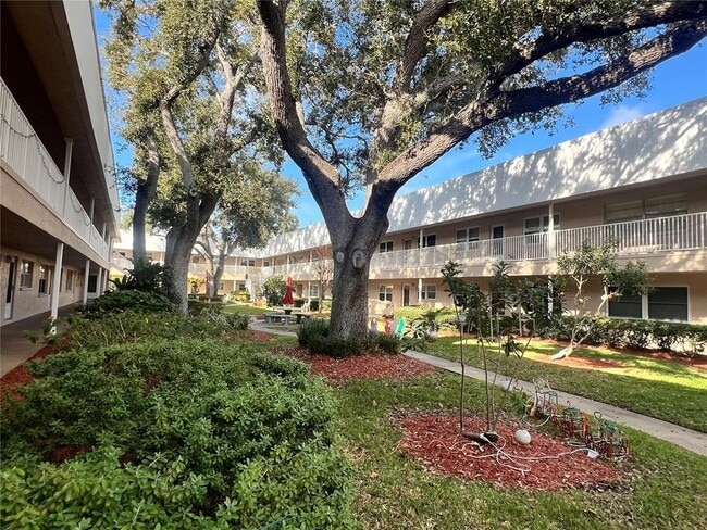 Building Photo - 10036 63rd Ave N