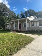 Building Photo - 3/2 in DeLand, quiet street, $2,200/monthly!