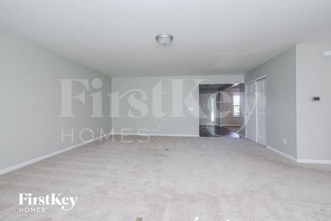 Building Photo - 7029 Halifax Ct