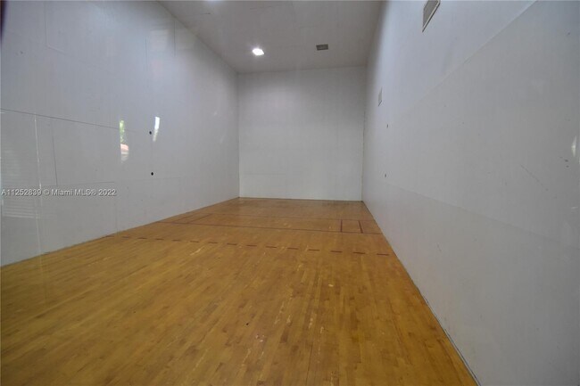 Building Photo - 11631 SW 2nd St