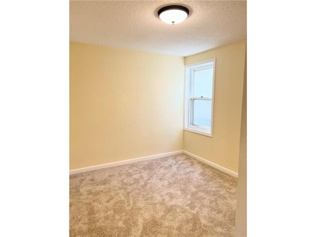 Building Photo - 1670 Stillwater St