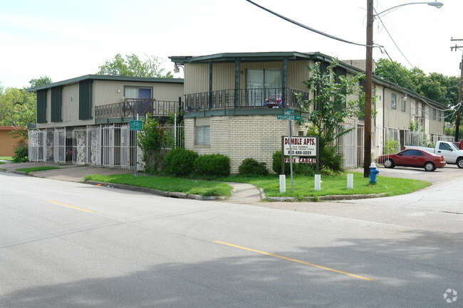 Building Photo - Dumble Apartments