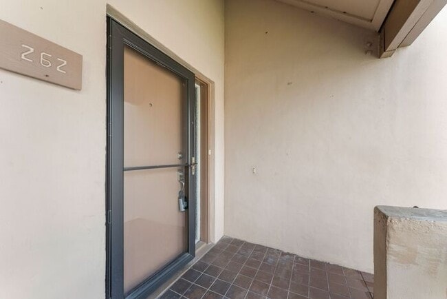 Building Photo - Great Month to Month rental opportunity in Altamonte Springs!