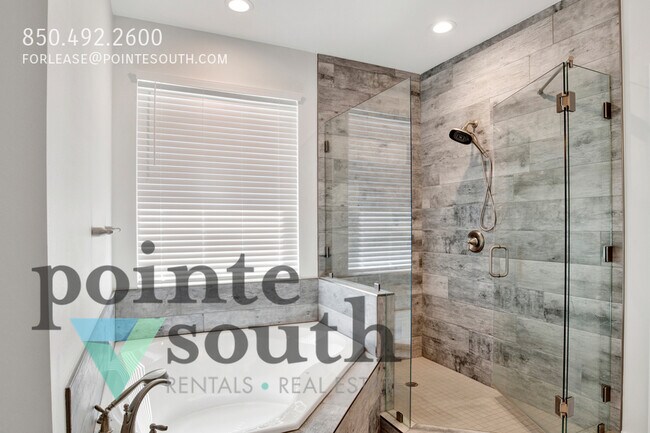 Building Photo - 16262 Tarpon Dr