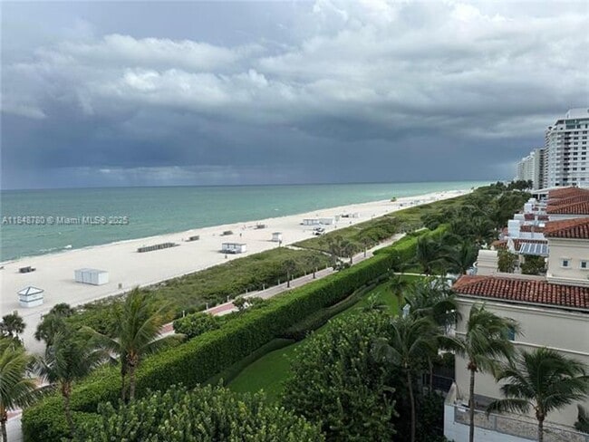 Building Photo - 6039 Collins Ave