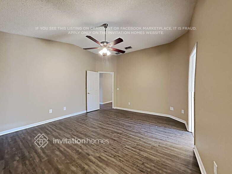 Building Photo - 1927 Harbor Island Dr