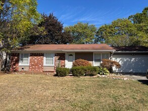 Building Photo - STUNNING 3 BEDROOM HOME IN NOVI !!