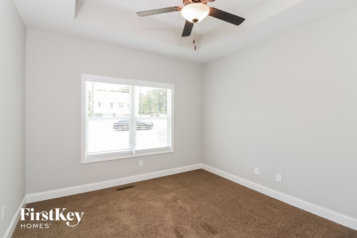Building Photo - 107 Woodside Ct