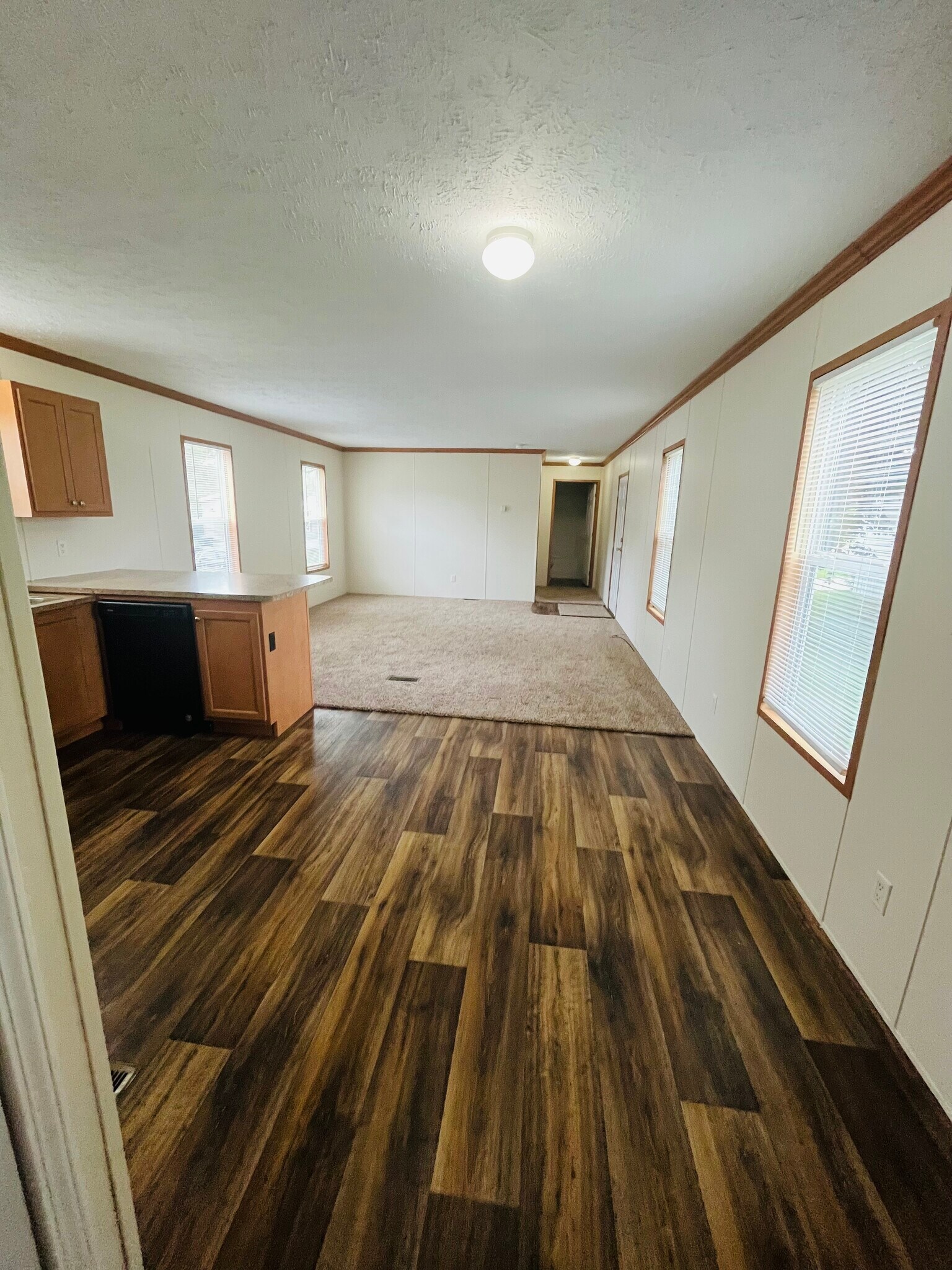 Building Photo - 9358 White Pine Ct