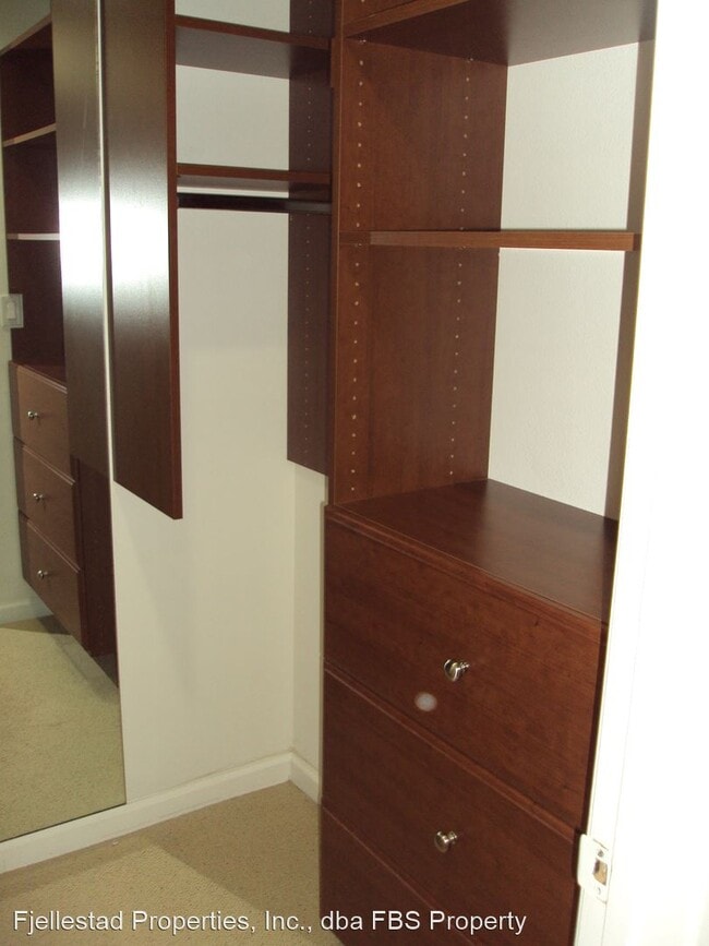 Building Photo - 1 br, 1 bath House - 7535 Charmant Drive #...