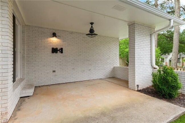 Building Photo - 230 Halah Cir NE