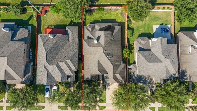 Building Photo - 314 Trillium Dr