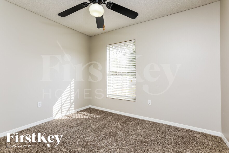 Building Photo - 2059 Gallagher Ave