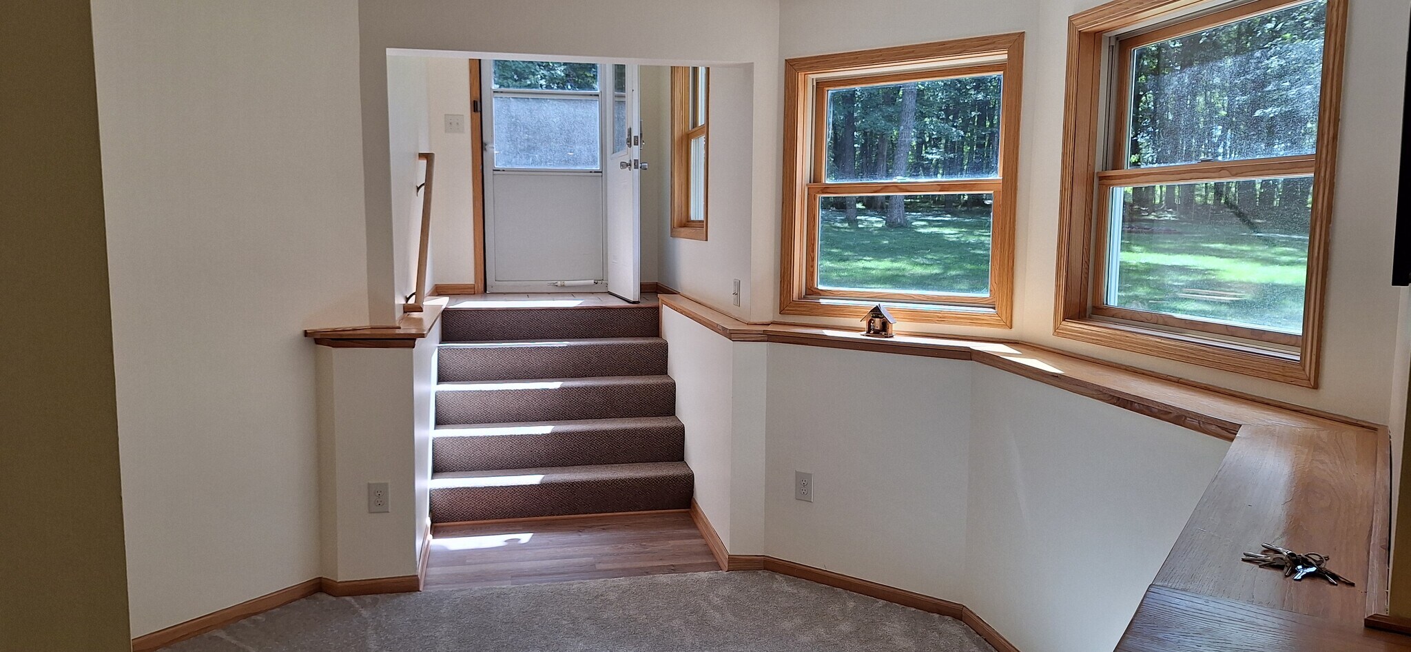 Building Photo - 5930 Cranberry Dr